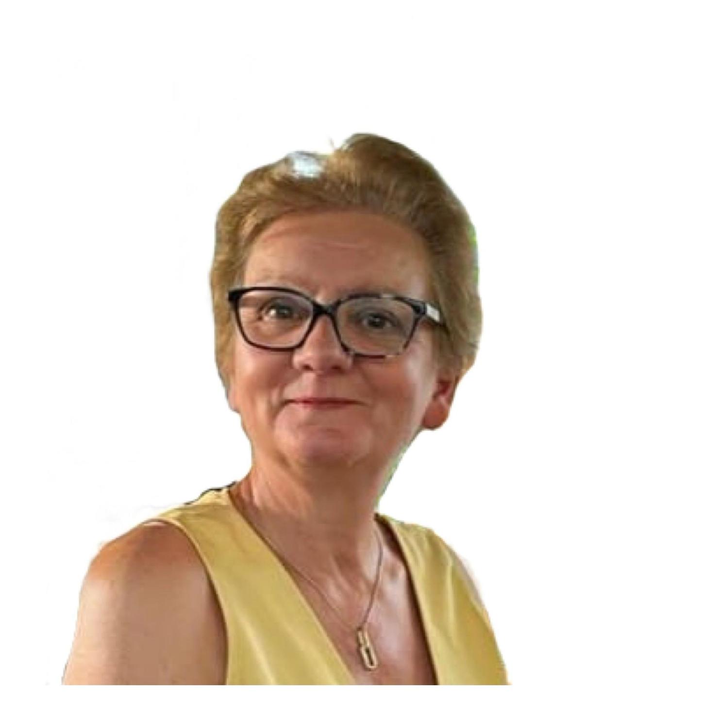 Headshot of Mimoza Manika