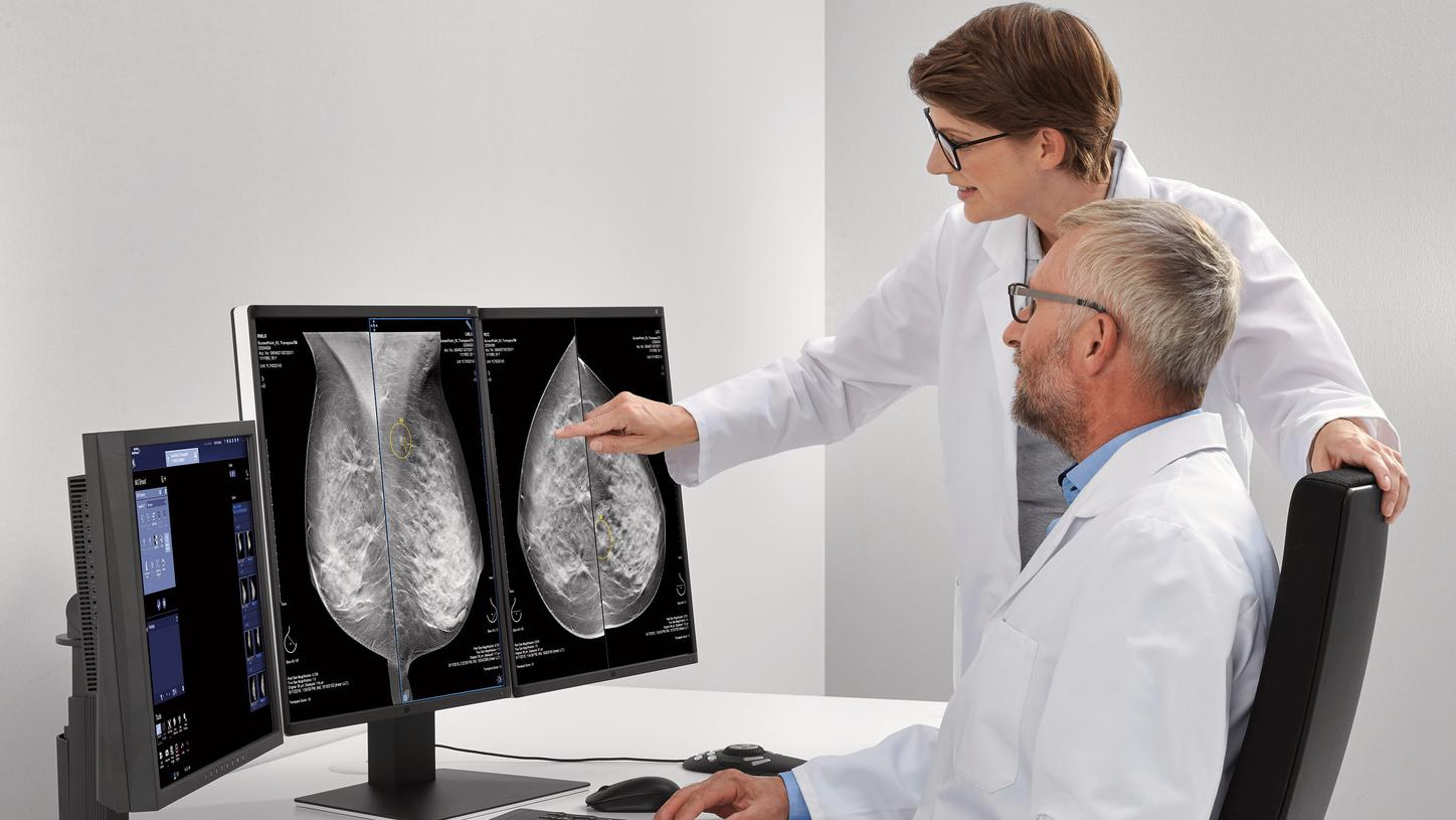 With syngo.Breast Care, we can offer radiologists interactive clinical decision support that makes reading mammography images both faster and more accurate.