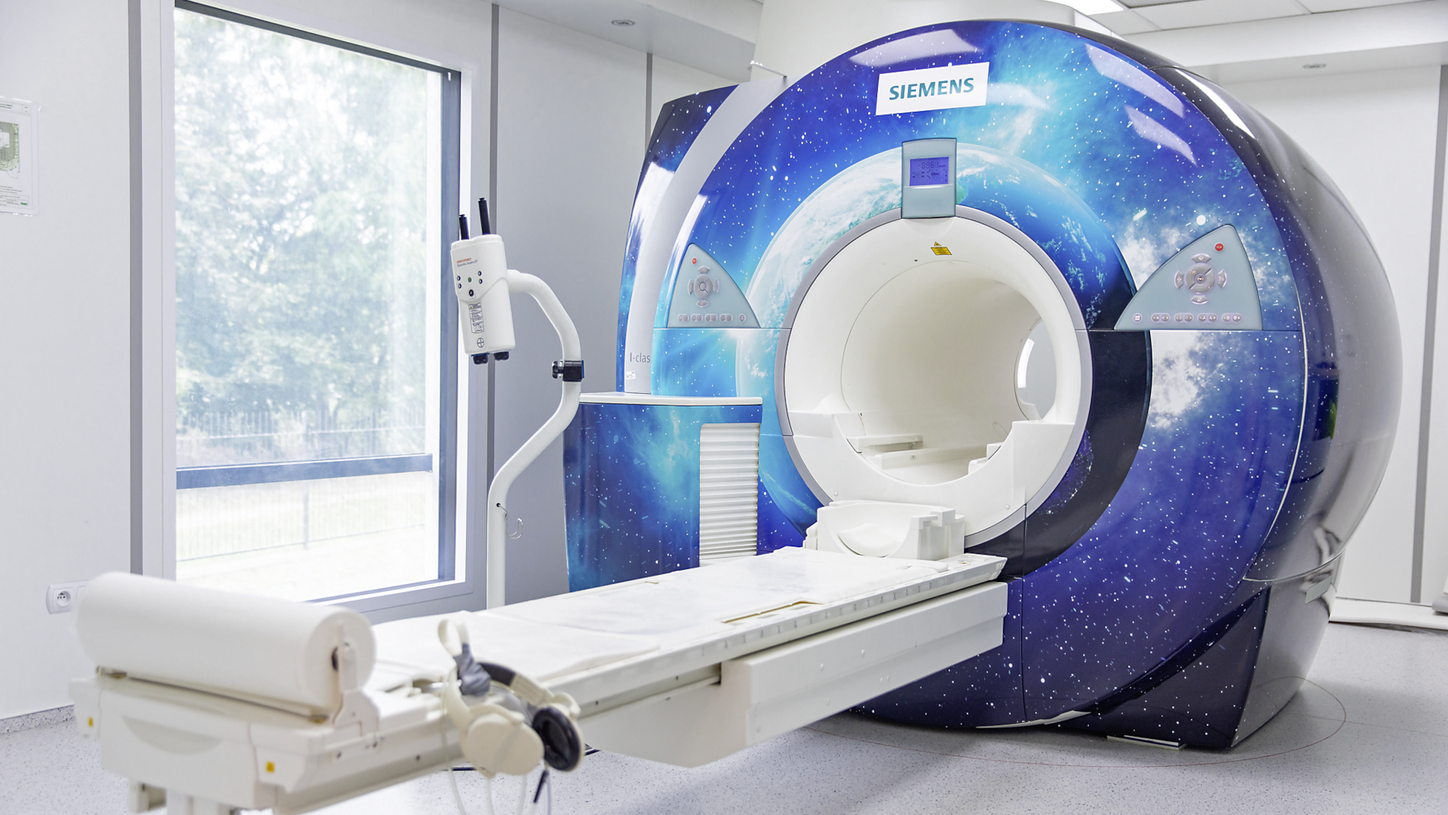 Siemens-Healthineers_ecoline-Refurbished-Systems_Story_LUXMED Diagnostyka_16-9
