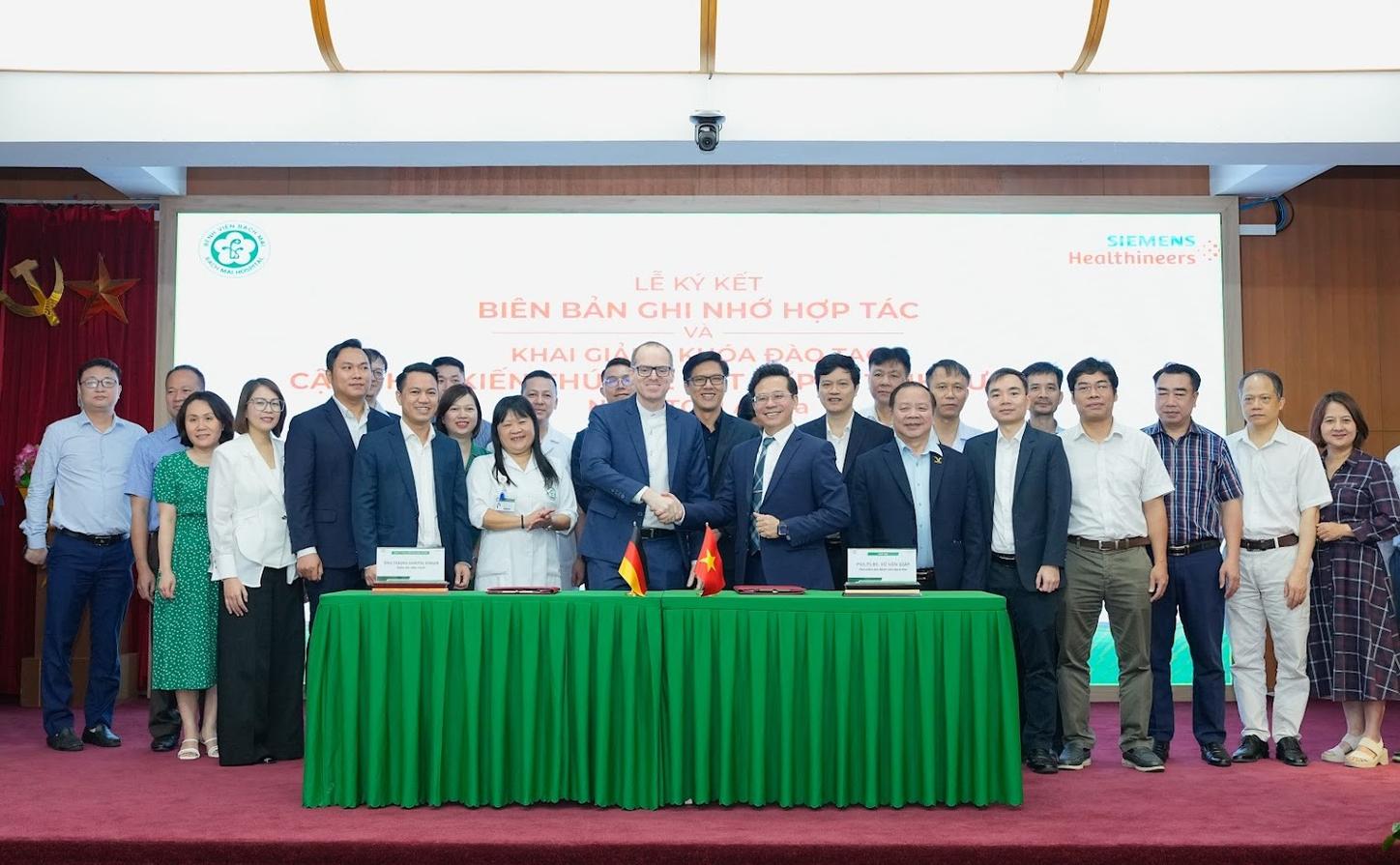 Siemens Healthineers Bach Mai Hospital signing MoU