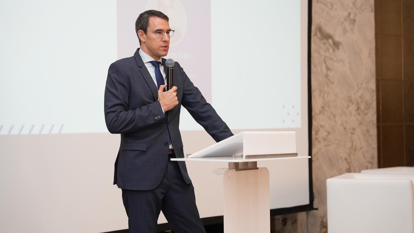 Gero peters à la conférence de l'AHK