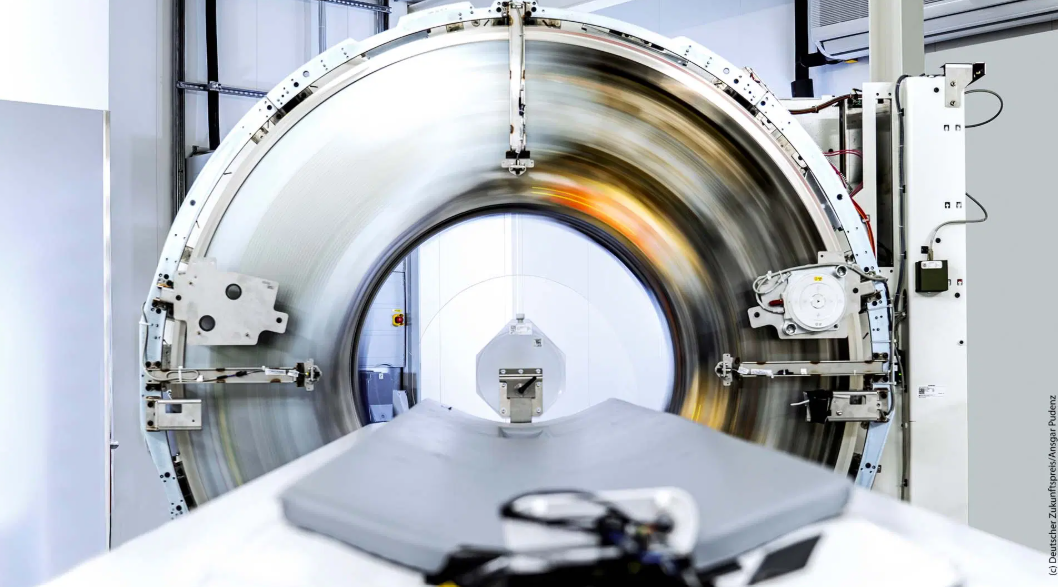 fr_fr_2021_Naeotom Alpha