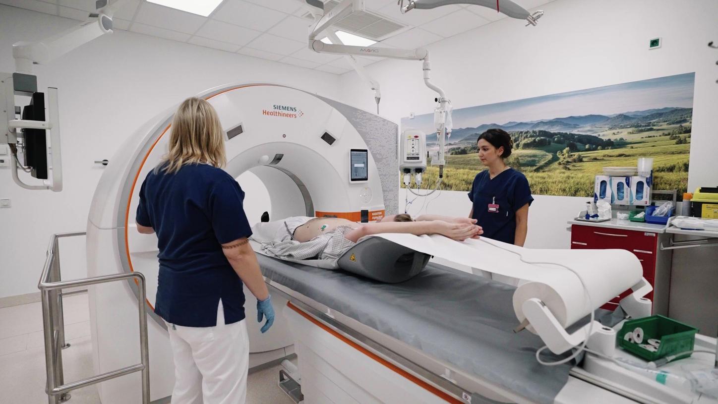 Photon-Counting CT-Aufnahme neurovaskulärer Strukturen zur präzisen Darstellung von Hirngefäßen in der Neuroradiologie.