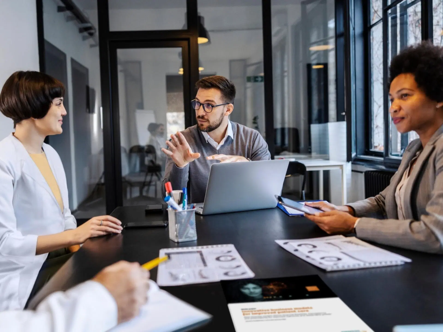 Consultant specialists engage with physicians