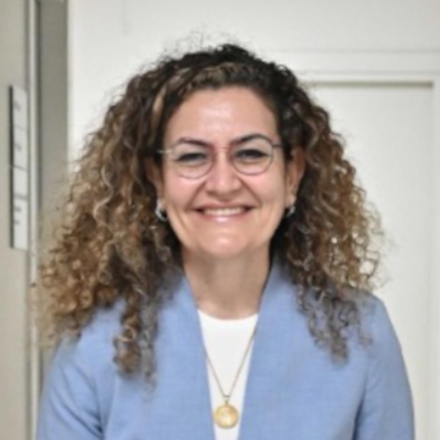 Prof. Dr. Esra Arslan