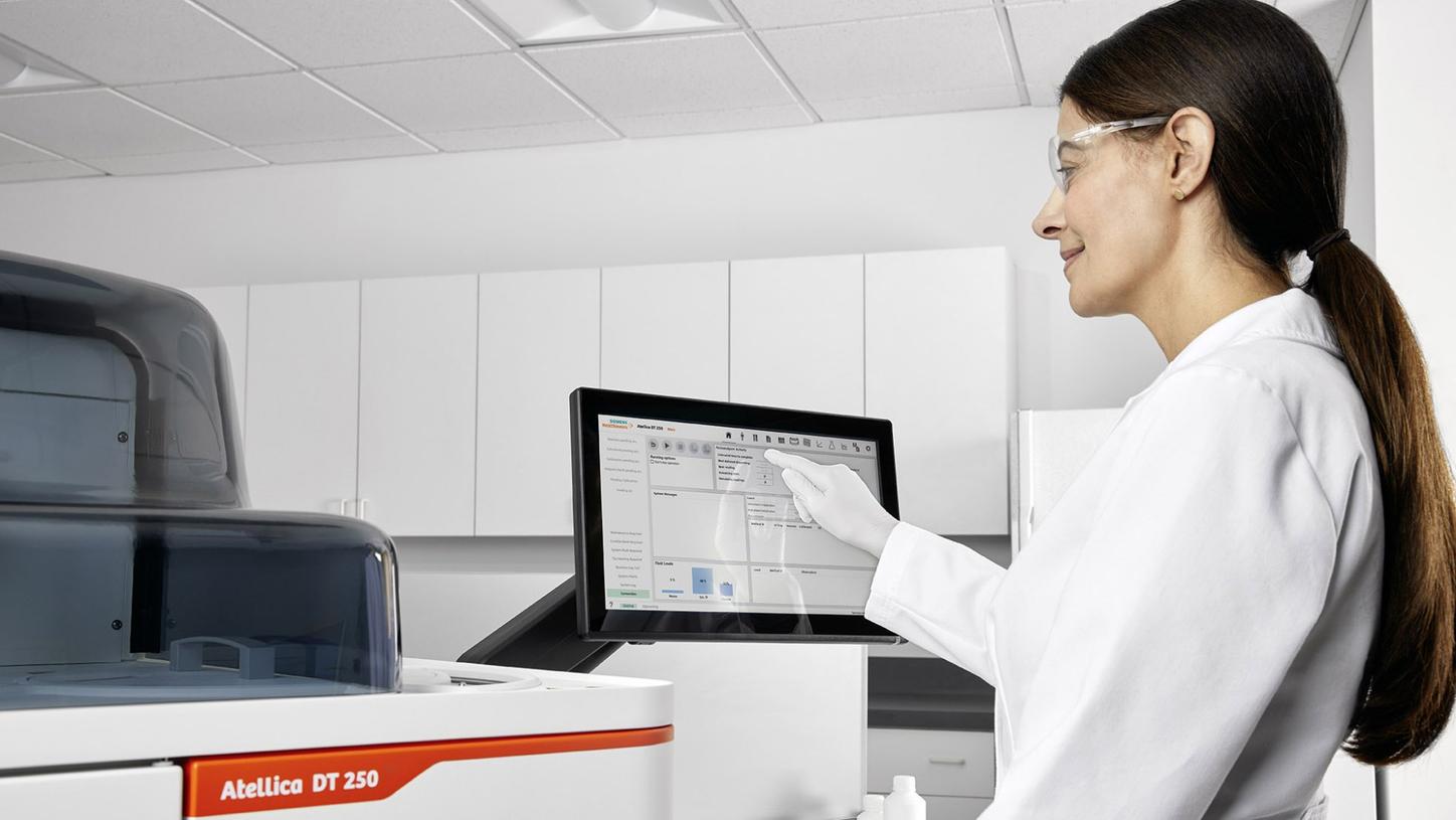 Atellica DT 250 Drug Testing Analyzer operator