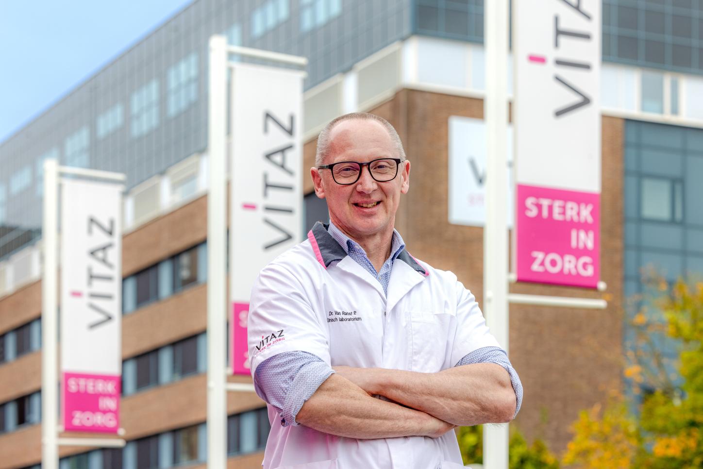 Dr Pascal van Ranst,