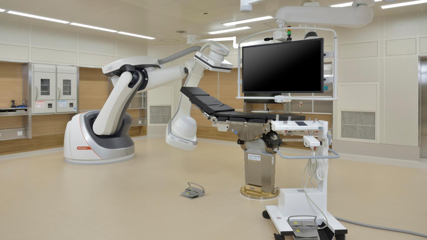 Hybrid OR Jikei University Hospital, Tokyo (Japan)