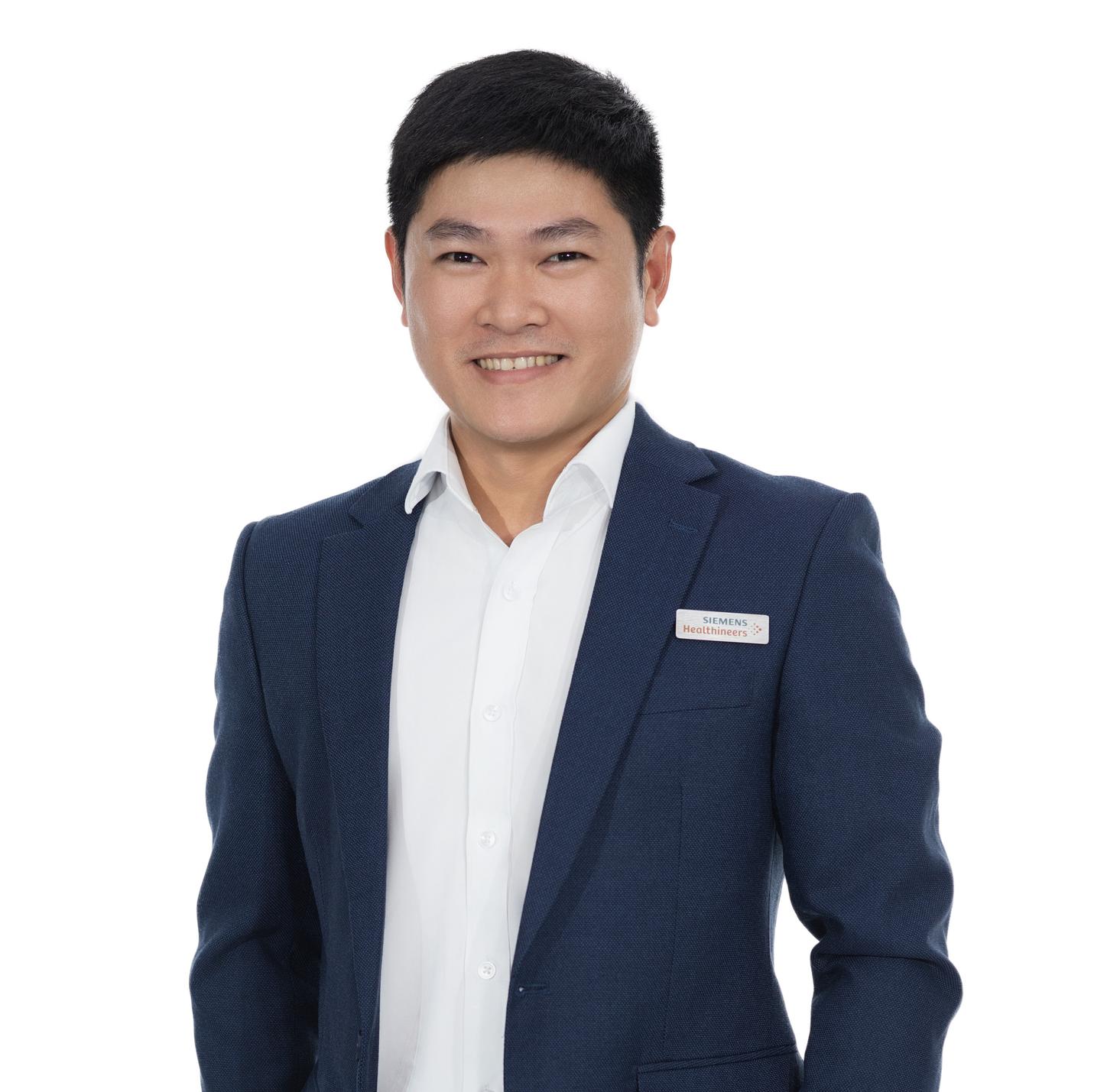 <br><br>Ông Nguyễn Hoàng Bình