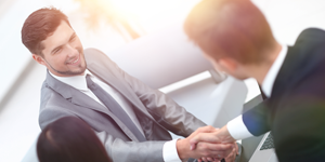 A nurse operating a smart driving SOMATOM On.site