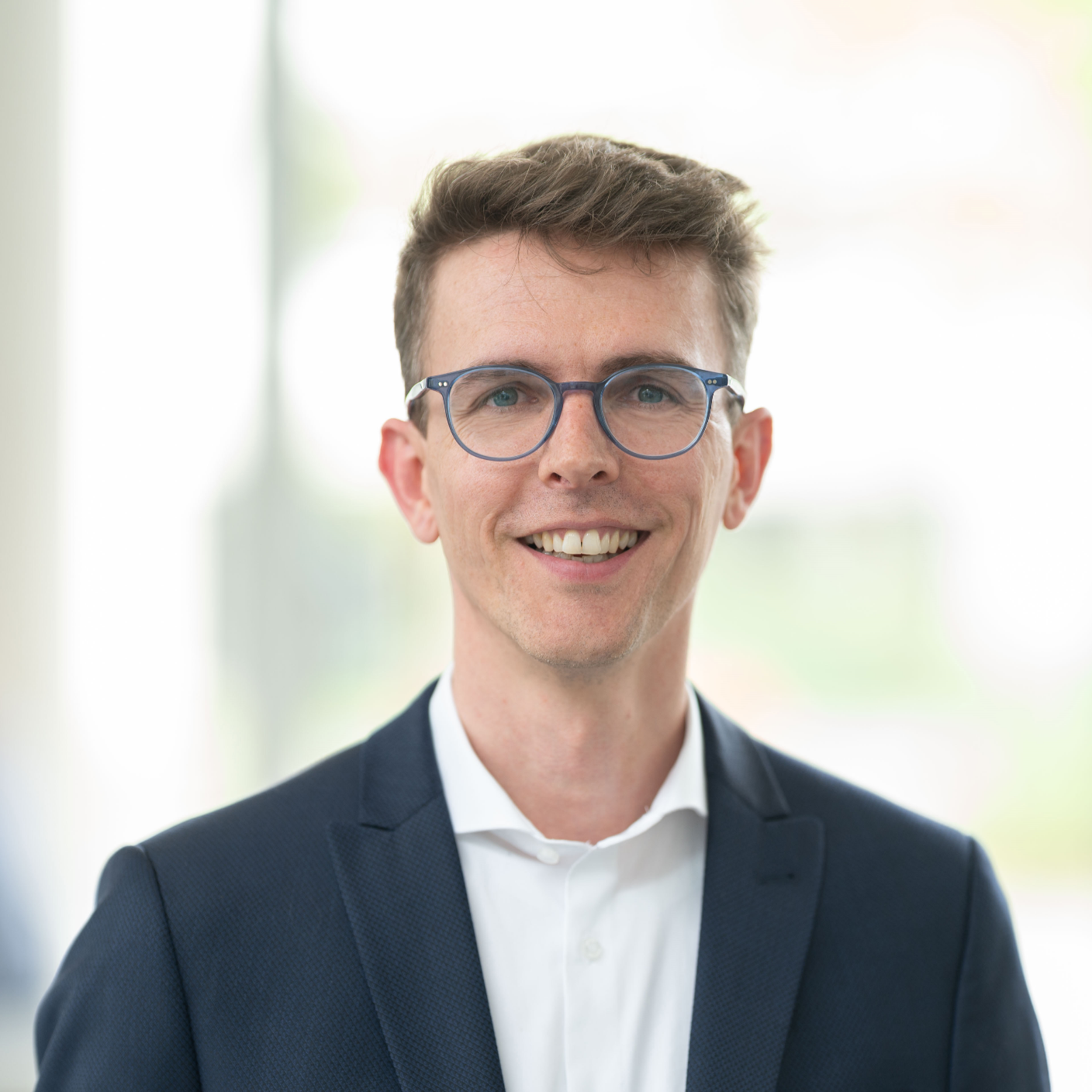 Dr. Alexander Schellinger