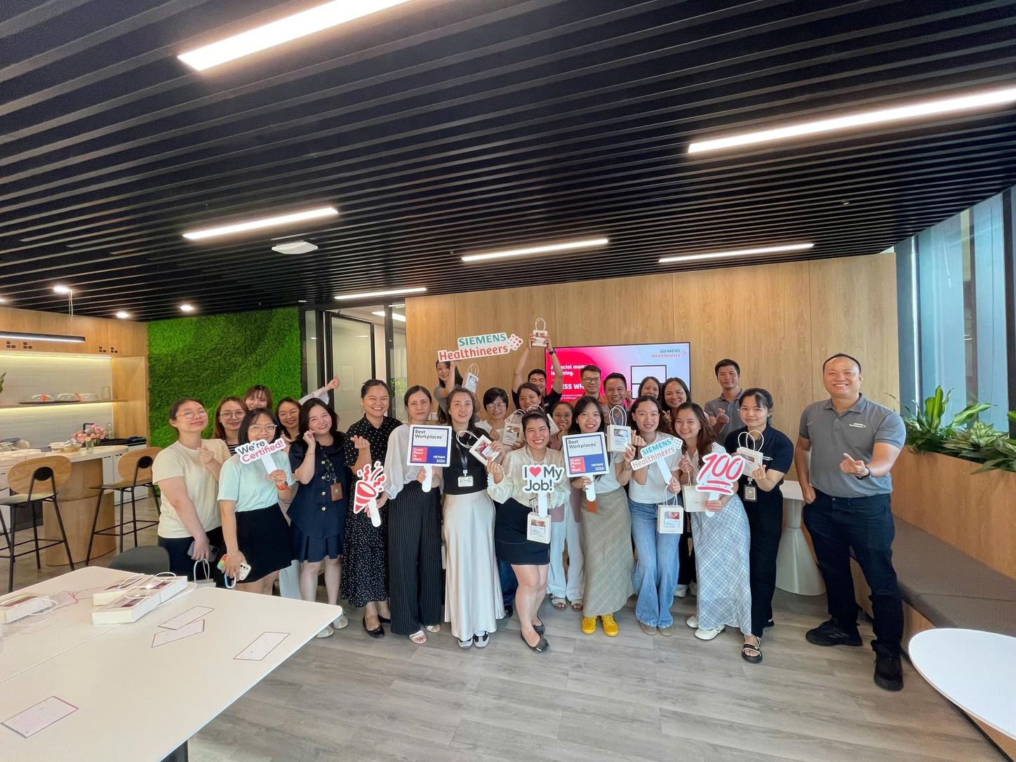 HN office GPTW