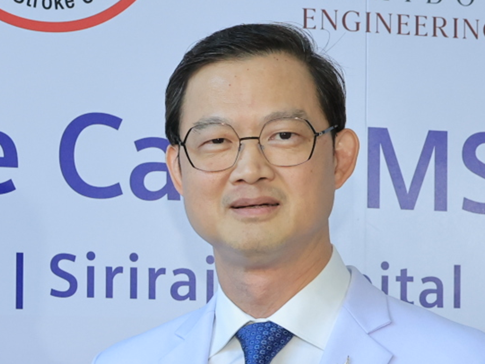 Associate Professor Yongchai, M.D.