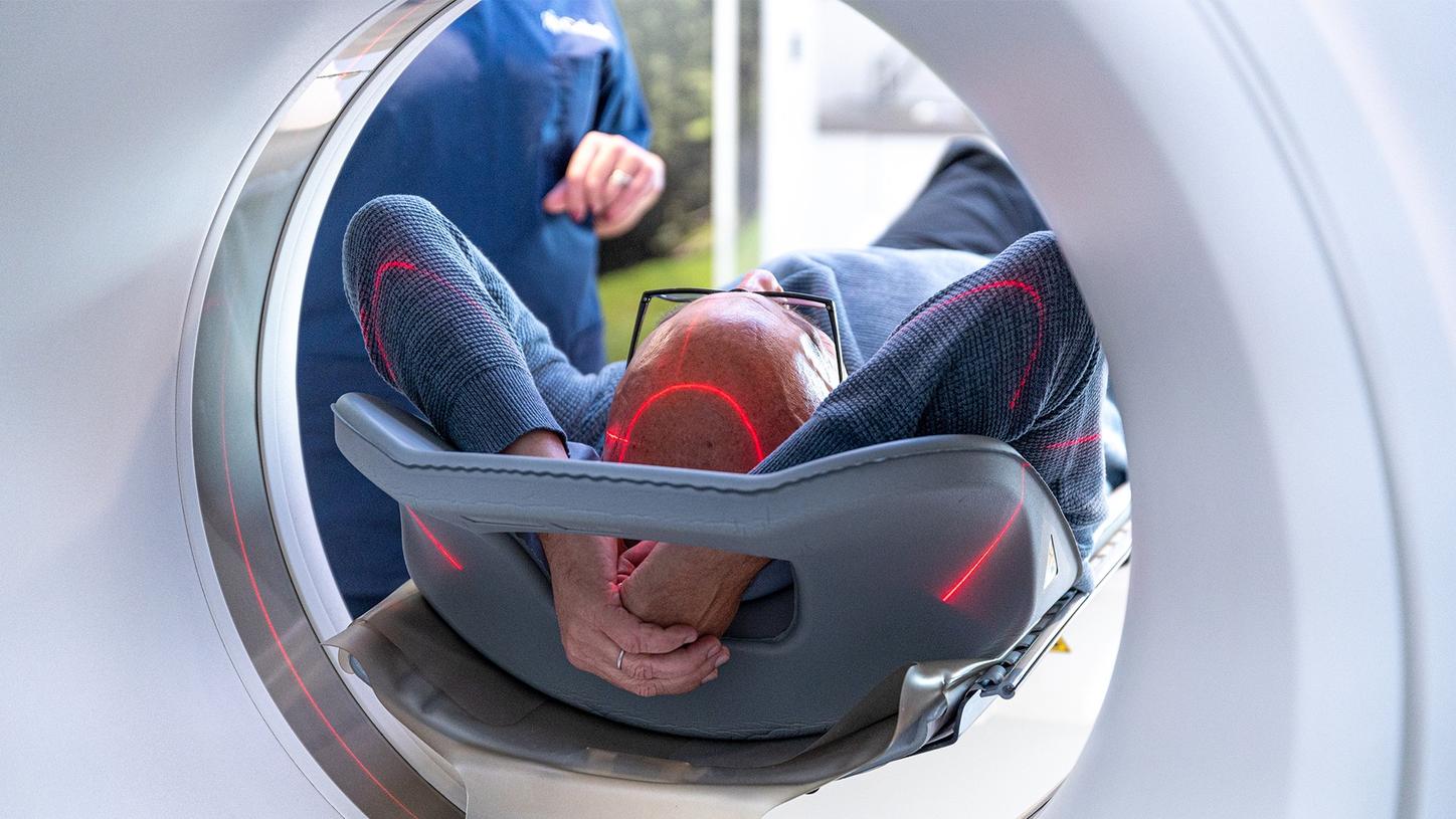 Lung cancer screening UK - scan